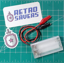 Load image into Gallery viewer, RetroSavers AA Battery Supply with Leads &amp; ON/OFF Switch